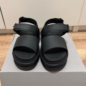 Dr. Martens Voss Sandals - US 7